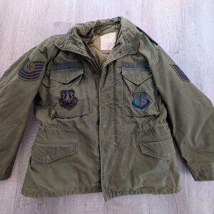 1972 Military US AIR Force Cold Weather Field Coat Sz Medium w/ Liner